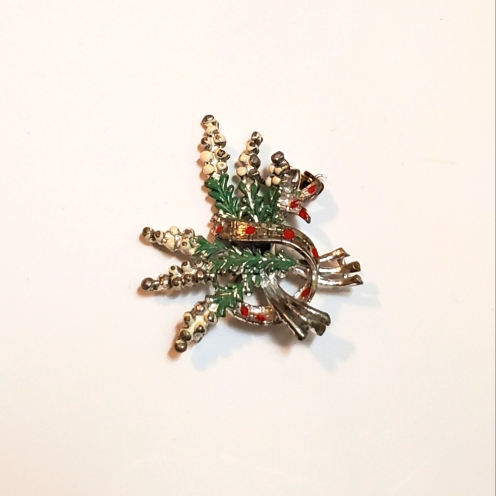 Vintage 1950's Silver Tone Exquisite Signed Scottish Lucky Heather Brooch